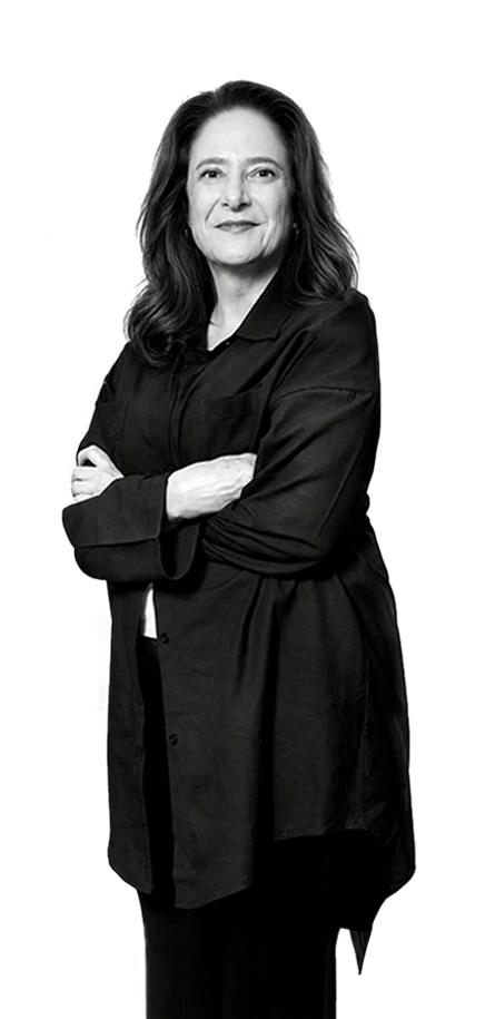 LAILA DOMIT